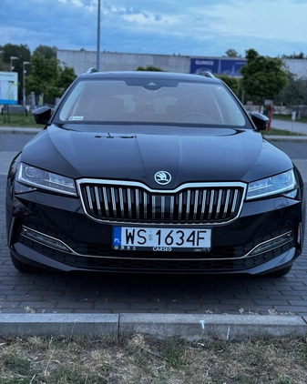 Skoda Superb cena 128000 przebieg: 126000, rok produkcji 2020 z Gliwice małe 56